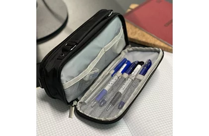 Etui școlar - penar negru cu mânere