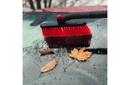 Răzătoare telescopică pentru feronerie cu perie pentru zăpadă