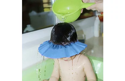 Streșină pentru copii la spălarea capului