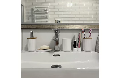 Accesorii pentru baie - set alb de 6 bucăți