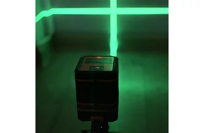 Nivelă laser - laser de nivelare în cruce