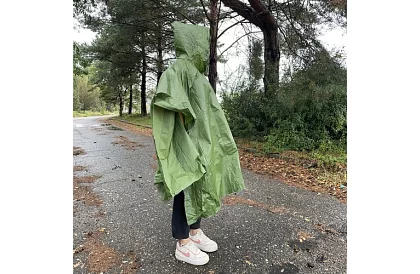 Poncho impermeabil pentru ploaie - verde