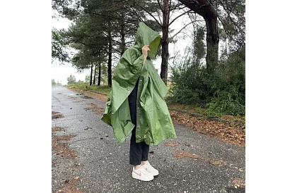 Poncho impermeabil pentru ploaie - verde