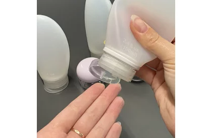 Sticle de călătorie pentru cosmetice - set pentru avion