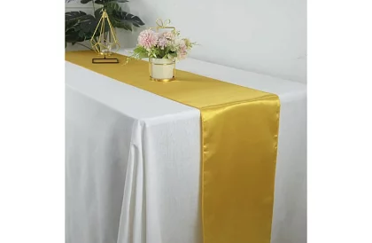 Culoar de satin auriu – șerpa pentru masă 900 × 36 cm