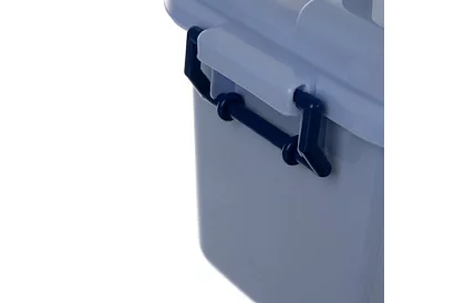 Animale din plastic – 48 de animale în valiză