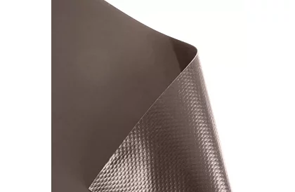 Bandă de umbrire pentru gard maro – panou 450 g/m2 + cleme