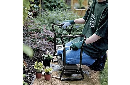 Bancă de grădină pliabilă 3 în 1 – bancă, scaun și organizator cu unelte