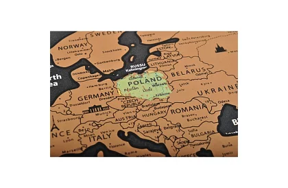 Harta de zgâriere cu steaguri – Scratch Map the World + accesorii