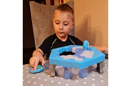 Jocul distractiv - salvează pinguinul