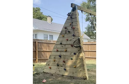 Prindele de escaladă – set de escaladă pentru copii 20 de pietre + 2 mânere