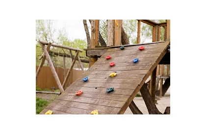 Chingi de escaladă – set de escaladă pentru copii 13 pietre + 2 mânere