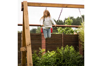 Leagăna pentru copii suspendată pe frânghii – din plastic - roșie