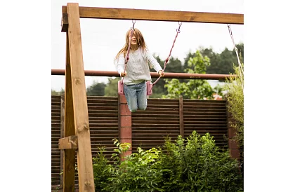 Leagăna pentru copii suspendată pe frânghii – din plastic – roz