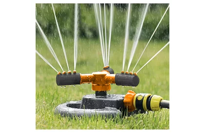 Sprinkler rotativ de grădină - cu 3 brațe
