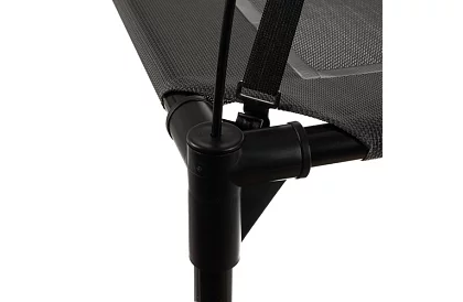 Pat de câine acoperit ridicat