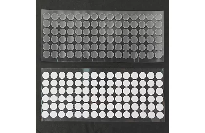 Fâșie autoadezivă cu velcro – cercuri de 18 mm, 500 bucăți, alb