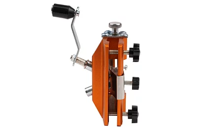 Brusca – ascuțitor manual pentru dinții feronerie de lanț