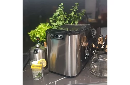 Generator de cuburi de gheață – 12 kg/zi