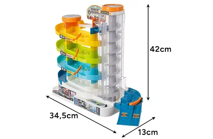 Clădire de parcare cu pistă și lift electric
