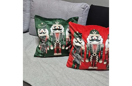 Pernă decorativă 40x40 cm – roșu Căpcăun