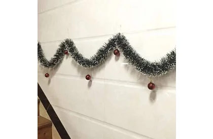 Lanț lung de Crăciun – ghirlandă alb-verde de 6 metri