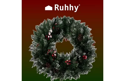 Coroana decorativă acoperită cu zăpadă pentru ușă