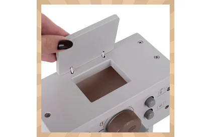 Cafetieră din lemn cu accesorii