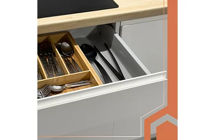 Saltea antiderapantă pentru sertare 500 × 50 cm – gri