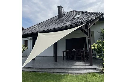 Plasă de umbrire triunghiulară 3 × 3 × 3 m – bej