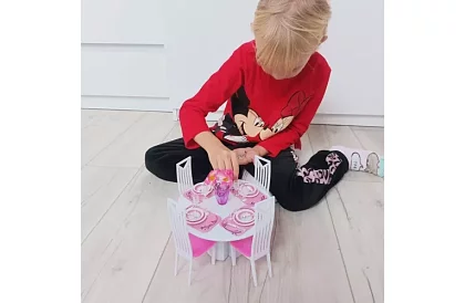 Mobilier pentru casa de păpuși