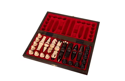 Șahuri din lemn de arțar – o clasă elegantă în valiză