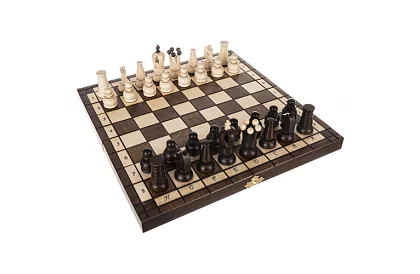 Șahuri din lemn de arțar – o clasă elegantă în valiză