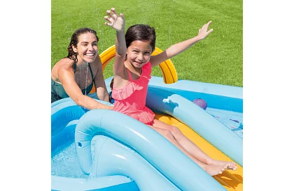 Piscină gonflabilă cu tobogan – teren de joacă acvatic INTEX 57161