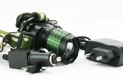 LED lanternă reîncărcabilă BL6808 – CREE LED 500 lm