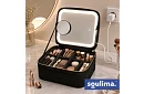 Cufărul cosmetic cu iluminare LED și oglindă