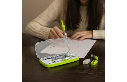 Set geometric de 10 piese – compas, riglă, raportor și materiale didactice