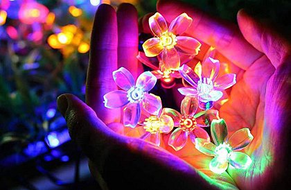 Instalație luminoasă solară decorativă, pentru exterior, cu 40 de LED-uri – Lights Flowers