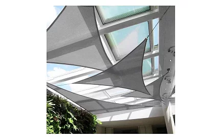 Panou solar triunghiular 4 x 4 x 4 m – Gri