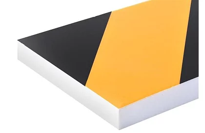 Protector de ușă auto