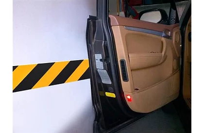 Protector de ușă auto