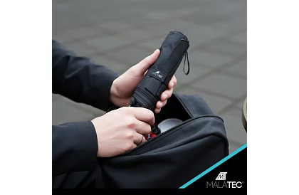 Umbrelă pliabilă mare, rezistentă la vânt Malatec – deschidere rapidă