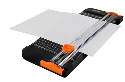 Tăietor de hârtie – guillotină/trimmer