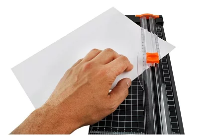 Tăietor de hârtie – guillotină/trimmer