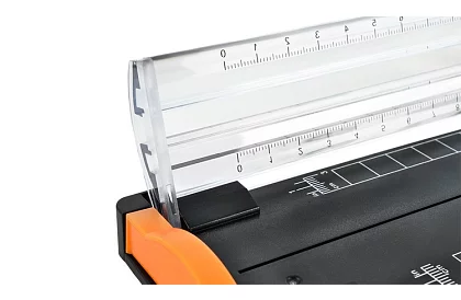 Tăietor de hârtie – guillotină/trimmer