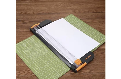 Tăietor de hârtie – guillotină/trimmer