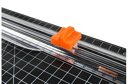 Tăietor de hârtie – guillotină/trimmer