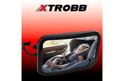 Oglindă retrovizoare auto pentru verificarea copilului