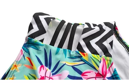 Costum cu model floral și talie înaltă – măr. S