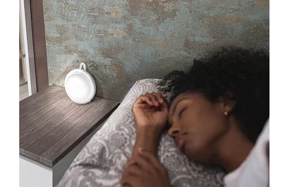 Lampa LED cu senzor de mișcare și senzor de crepuscul